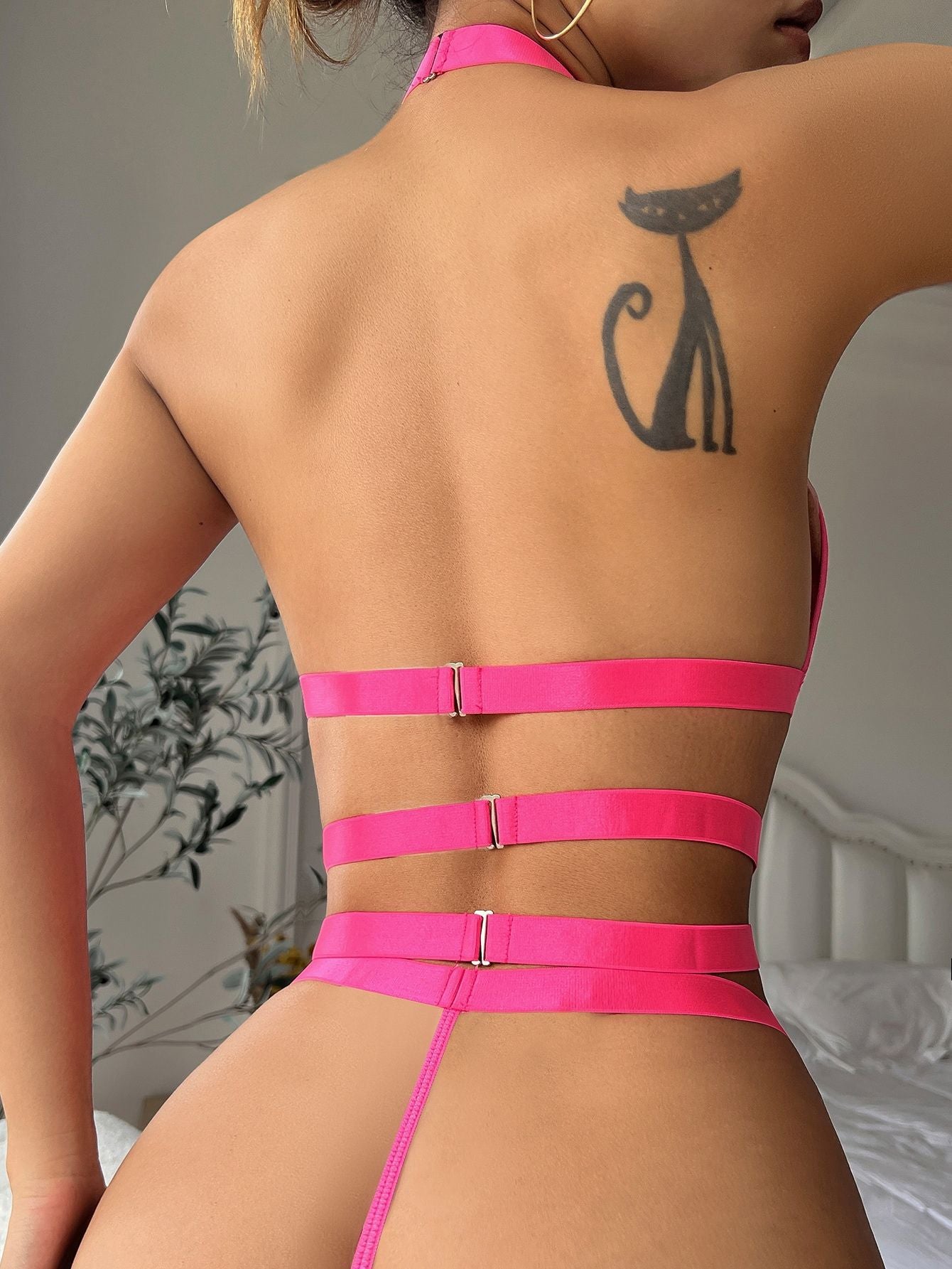 Heart Chain Lace Bra & Panty Set – Strappy Harness Lingerie with Metal Details